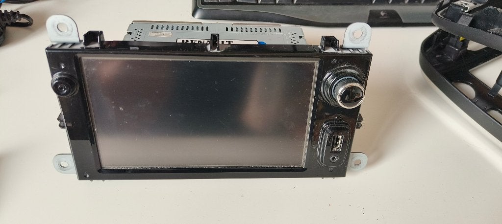 Renault Clio V Autoradio met inbouwframe en frontjes, Ophalen, Gebruikt