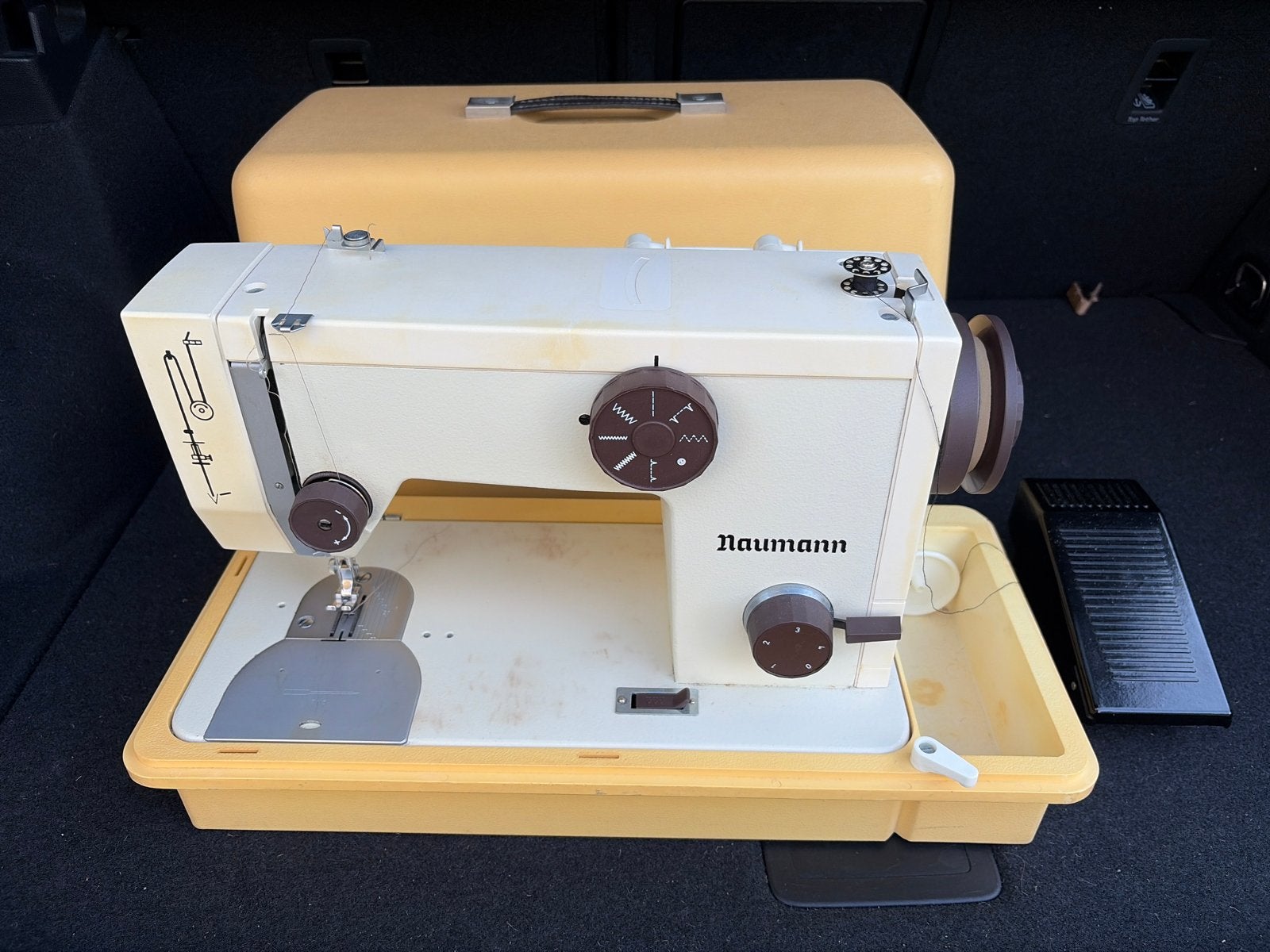Naumann Naaimachine met koffer en handleiding, Ophalen of Verzenden, Gebruikt, Naaimachine, Overige merken