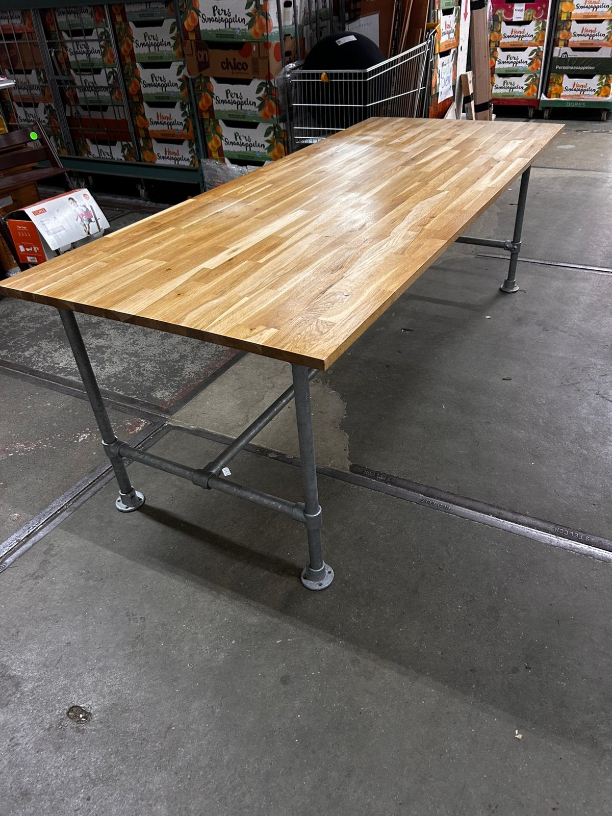 Grote tafel met massief eiken tafelblad, Ophalen, Nb, Nb, Nb