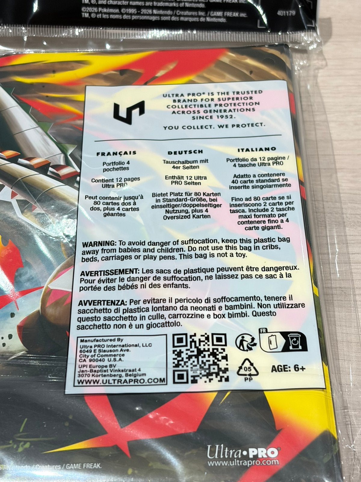 Mega Evolution Pitch Black 4-Pocket Portfolio Zeraora binder, Ophalen of Verzenden, Nieuw