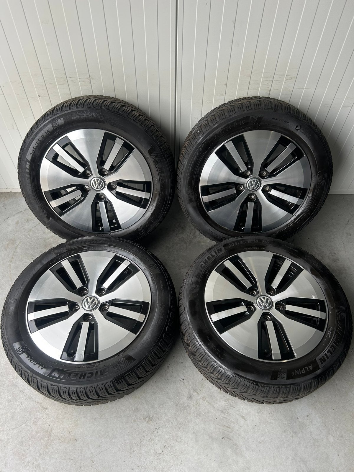 Originele Volkswagen Astana Golf Caddy 5x112 16 Inch Winter, 16 inch, Banden en Velgen, Personenwagen, 205 mm