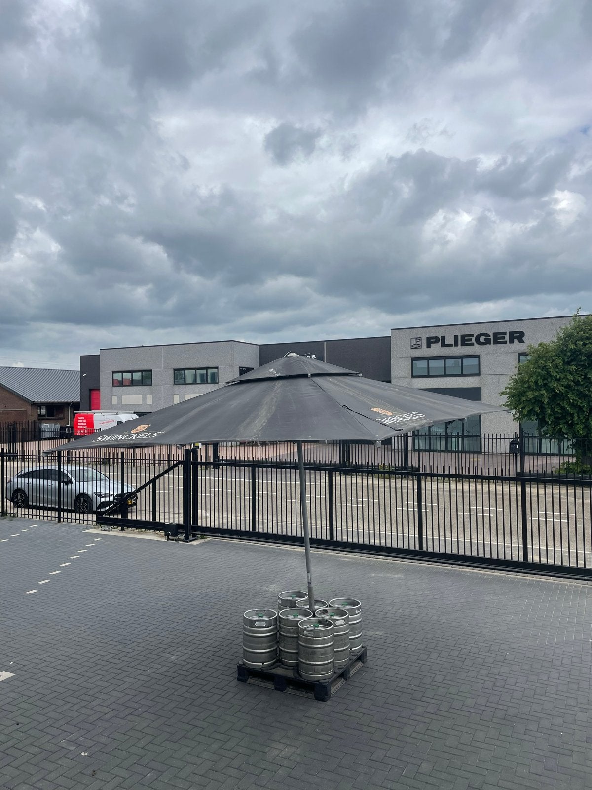 Swinckels Horeca Parasols 4x4M - Diverse Condities, Ophalen, Gebruikt, Meer dan 4 meter, Stokparasol