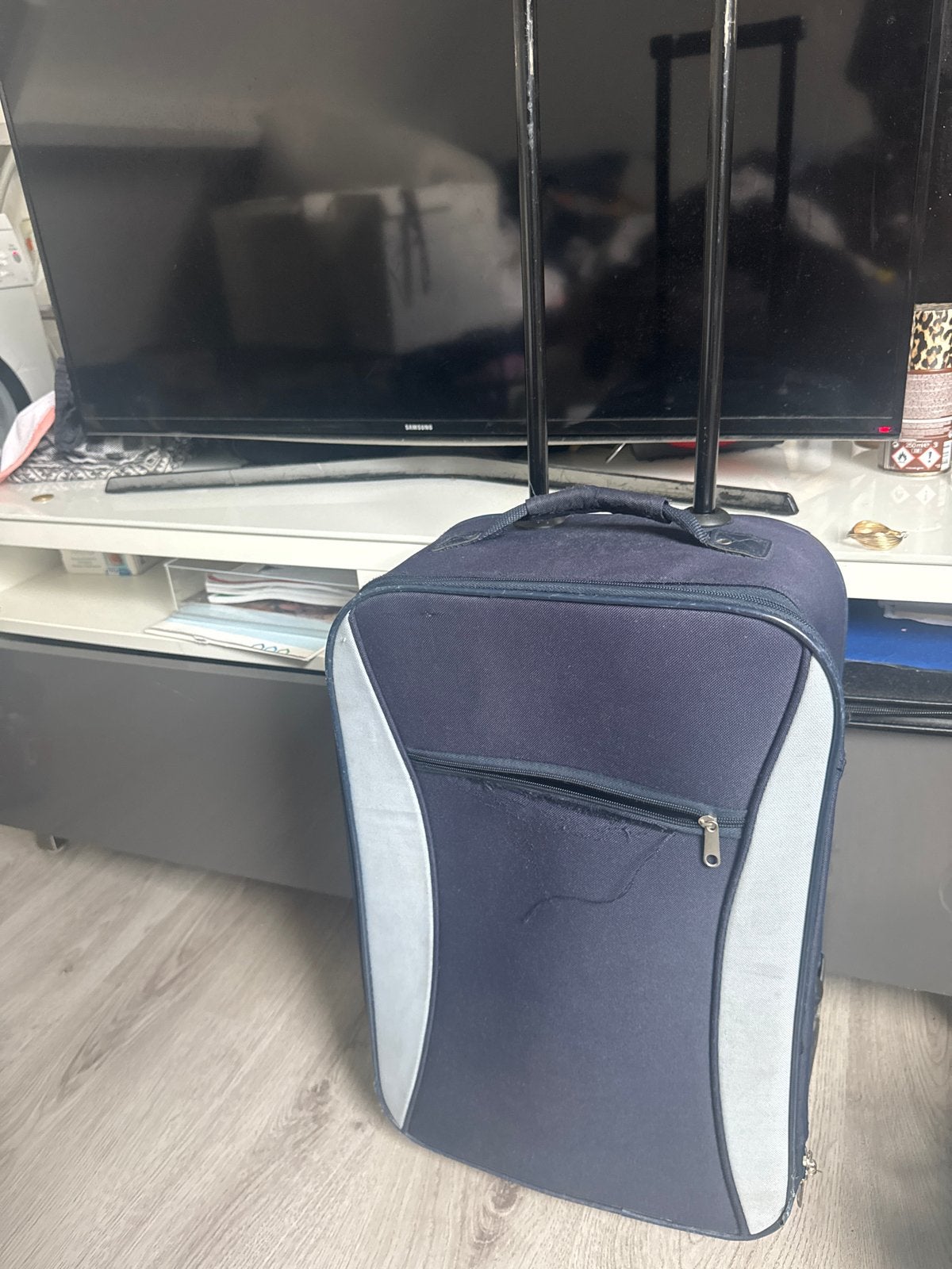 Blauwe reiskoffer met uitschuifbare handgreep en wieltjes, 40 tot 60 cm, Gebruikt, 20 tot 30 cm, Blauw