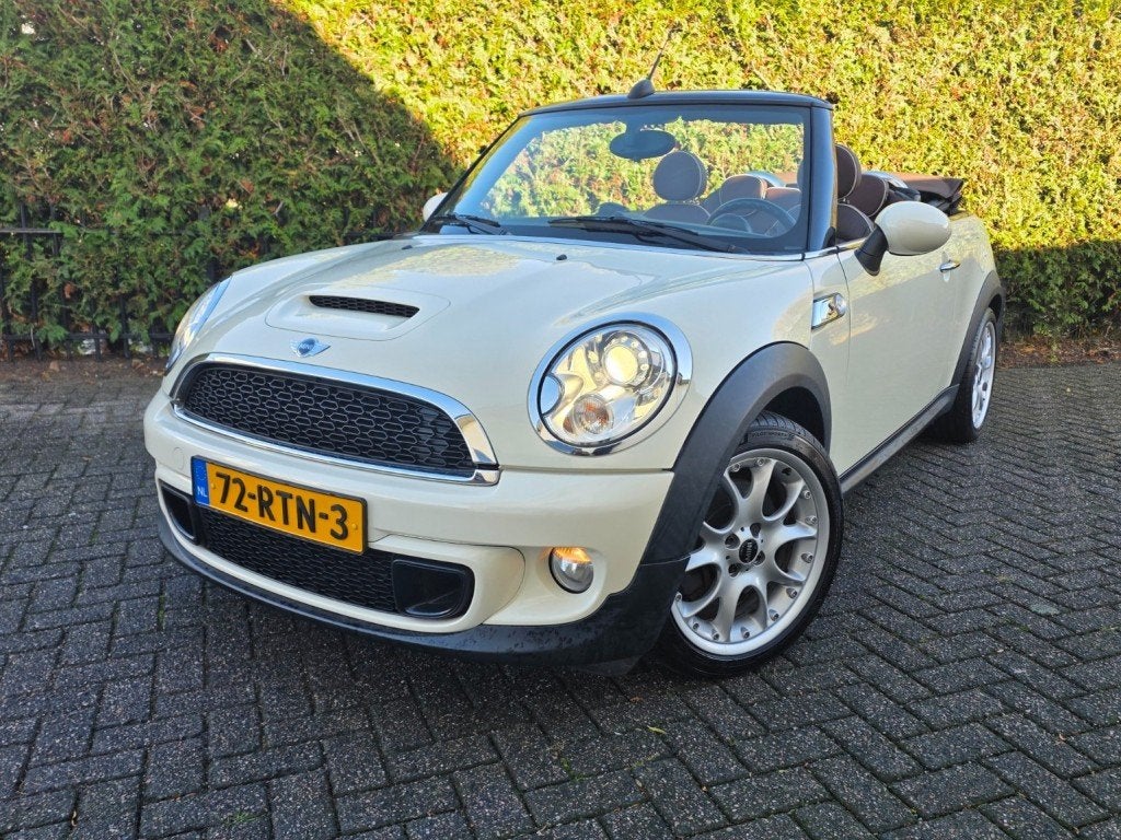 Mini CABRIO 1.6 Cooper S Chili LEDER, XENON, NAVI, CLIMA, Voorwielaandrijving, Euro 5, Gebruikt, 4 cilinders