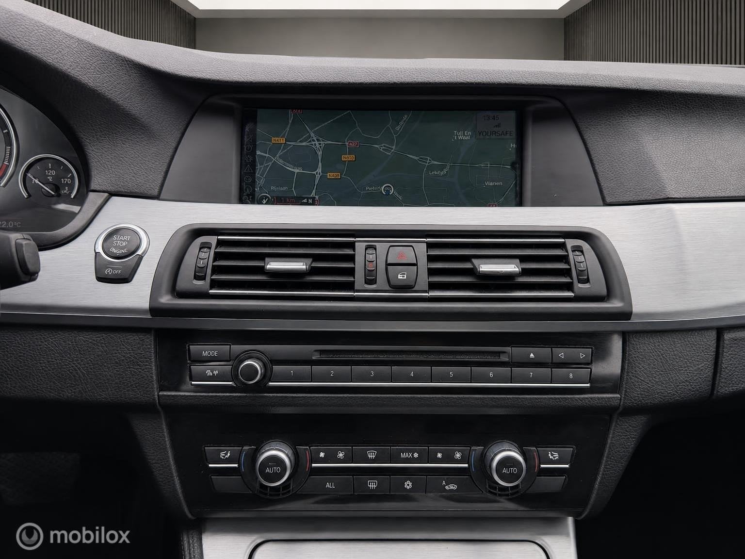 Foto 11 van BMW 5-serie Touring 520i High Executive