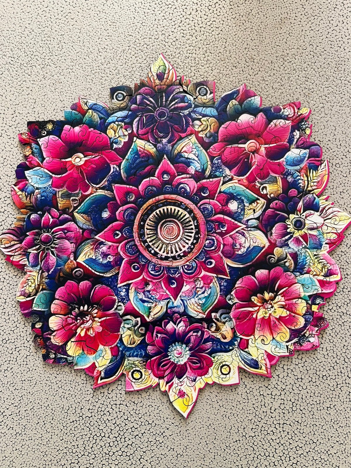 2 houten puzzels A3.   Bloemen, Hobby en Vrije tijd, Ophalen of Verzenden, Minder dan 500 stukjes, Zo goed als nieuw