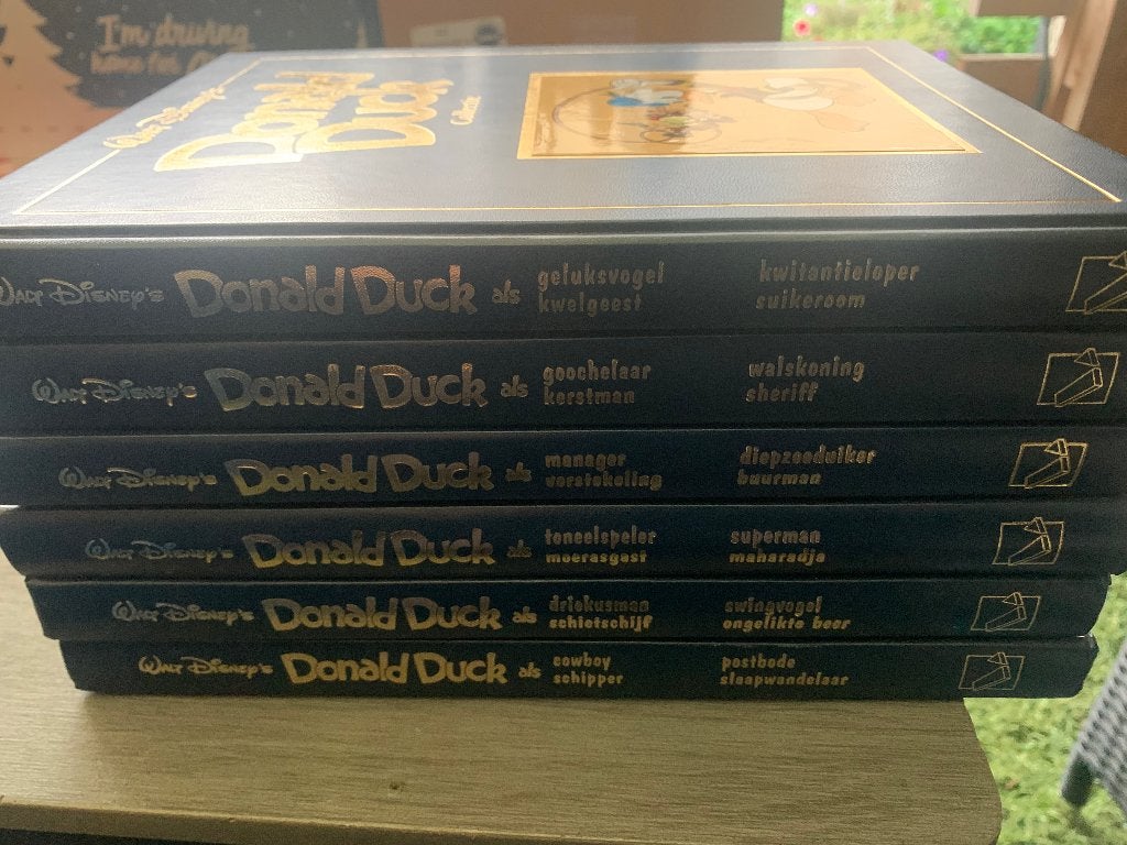 6 stuks Donald Duck Collectie 2001, Boeken, Meerdere stripboeken, Ophalen of Verzenden, Zo goed als nieuw