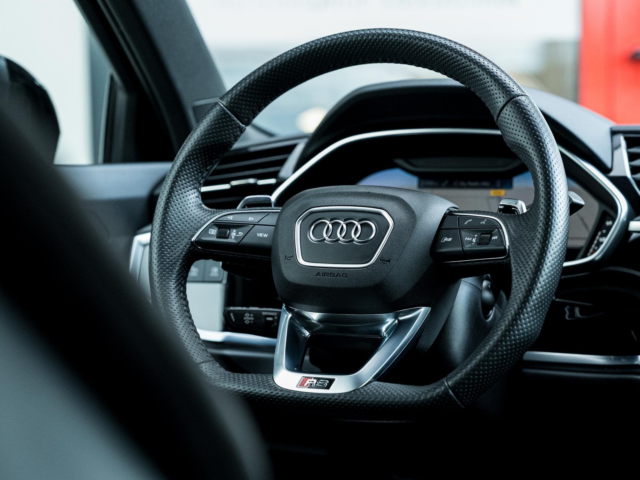 Audi RS Q3 TFSI | SONOS Audio | Adaptive Demping | RS Plus Z, Auto's, Automaat, 12 maanden, Gebruikt, Euro 6