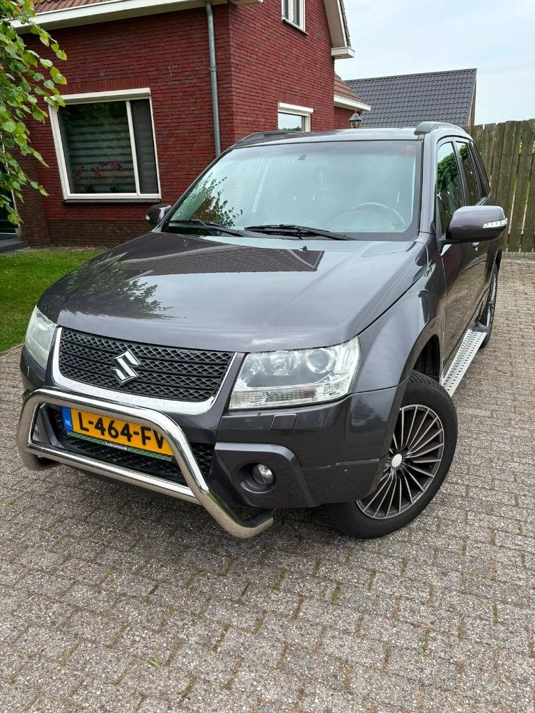 Suzuki SUZUKI