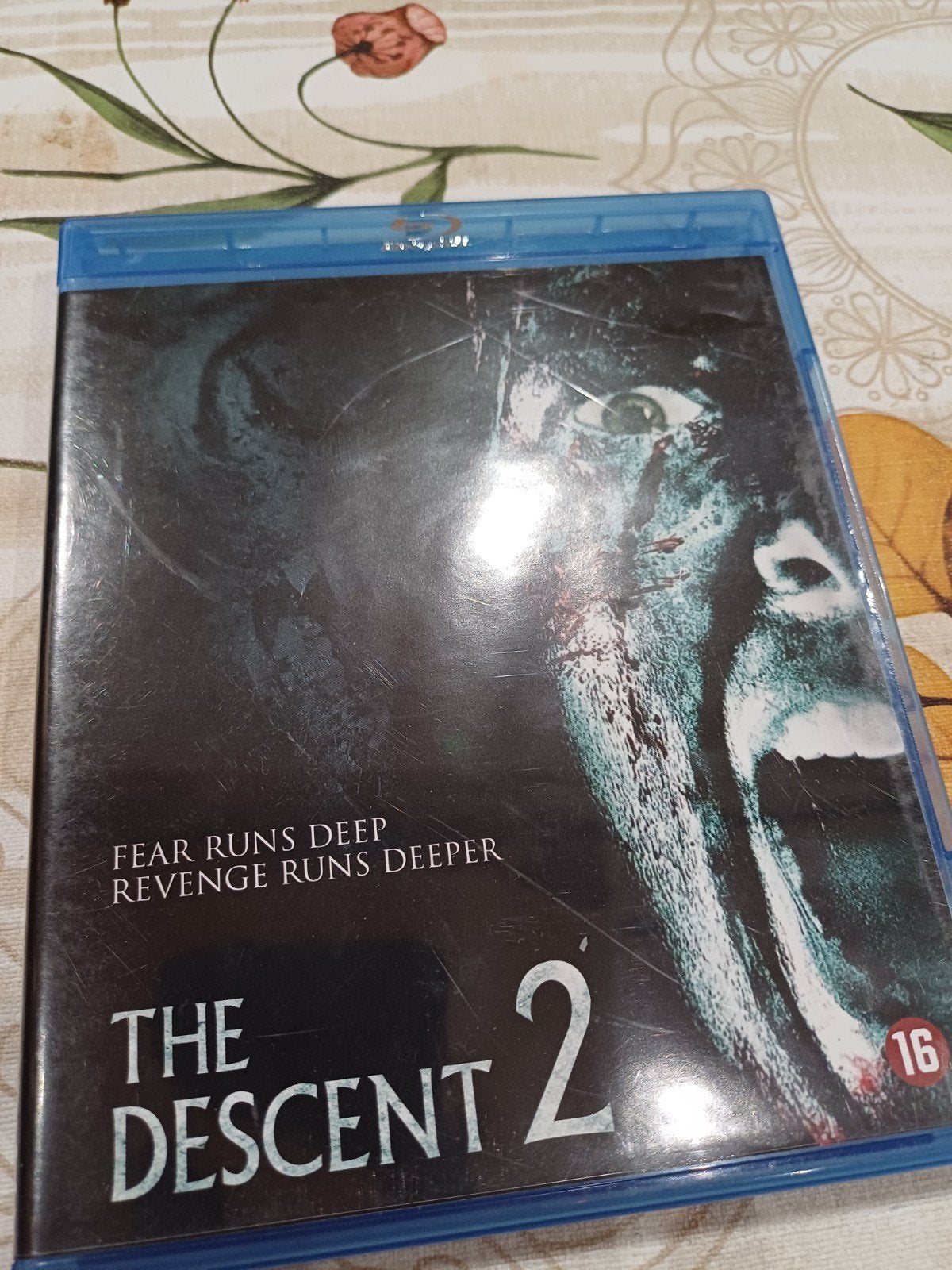 the descent 2, Ophalen of Verzenden, Zo goed als nieuw, Muziek en Concerten