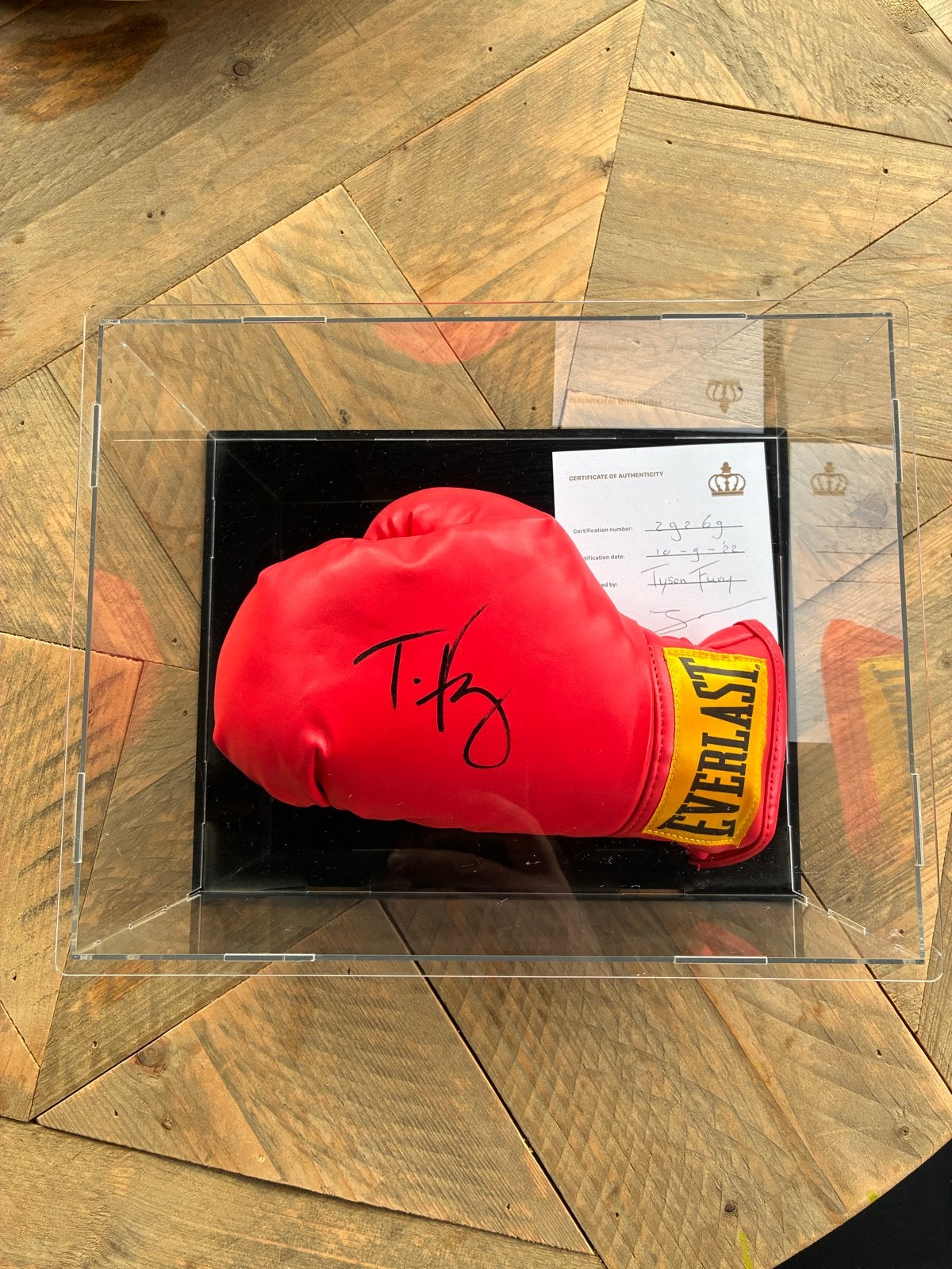 Gesigneerde bokshandschoen Tyson Fury - Everlast, Ophalen, Zo goed als nieuw, Bokshandschoenen