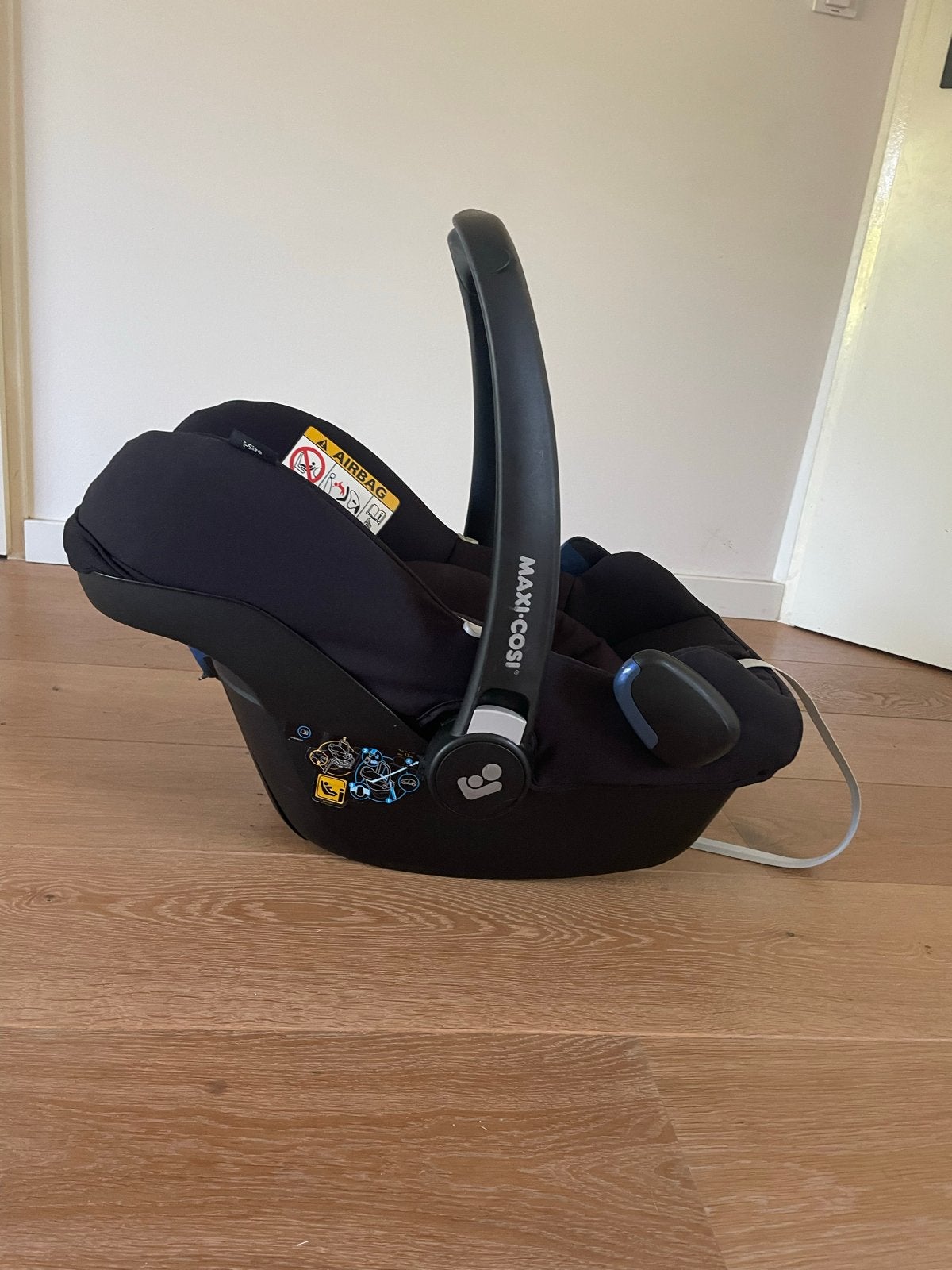 Maxi-Cosi Rock autostoel met FamilyFix One i-Size base, Kinderen en Baby's, Autostoeltjes, Ophalen, Autogordel of Isofix, Zijbescherming