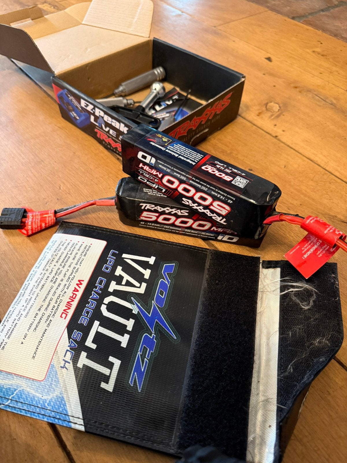Accuset Traxxas Maxx, Ophalen of Verzenden, Gebruikt