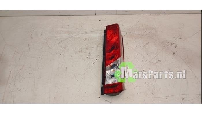Achterlicht rechts van een Iveco New Daily, Gebruikt, -, Overige automerken, -