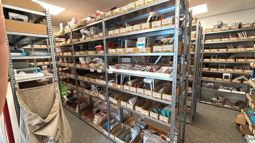 Compleet draaiende webwinkel met voorraad! 140k omzet p/j!, Ophalen, Computers en Telecom
