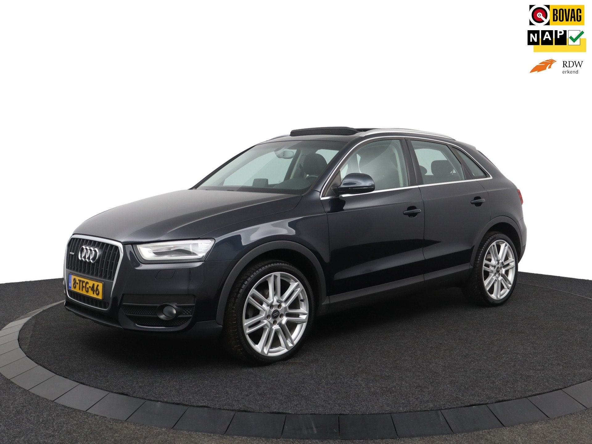 Audi Q3 2.0 TFSI quattro Business Edition I PANORAMADAK I XE, Stof, 4 cilinders, 1984 cc, Blauw