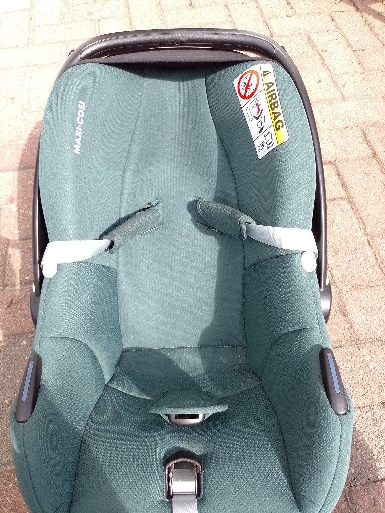 Maxi Cosi Pebble met family fix, Ophalen, Gebruikt, Isofix, 0 t/m 13 kg
