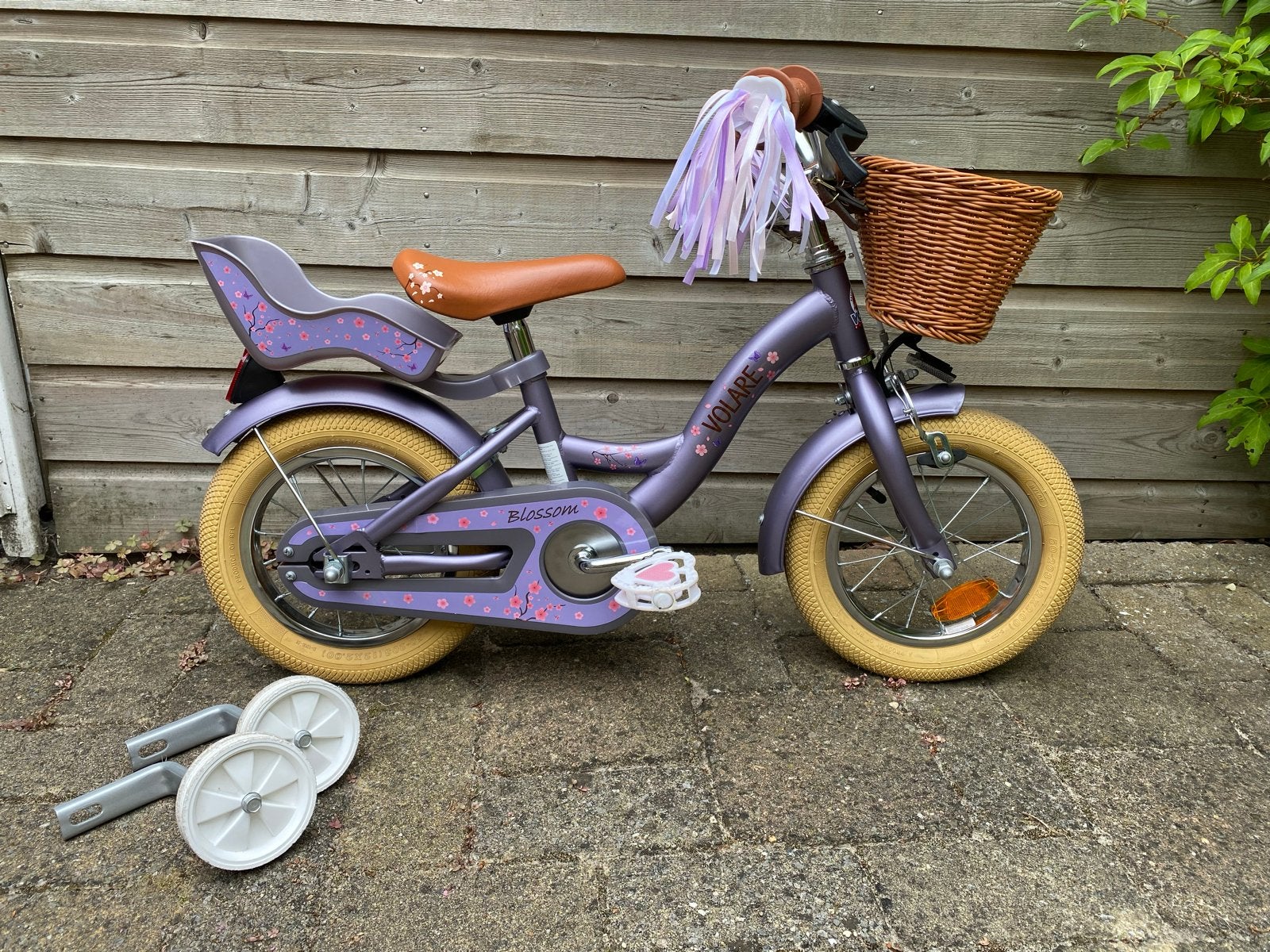 Paarse Volare Blossom fiets 12 inch in nieuwstaat, Ophalen, Zijwieltjes, Velgrem, Minder dan 16 inch