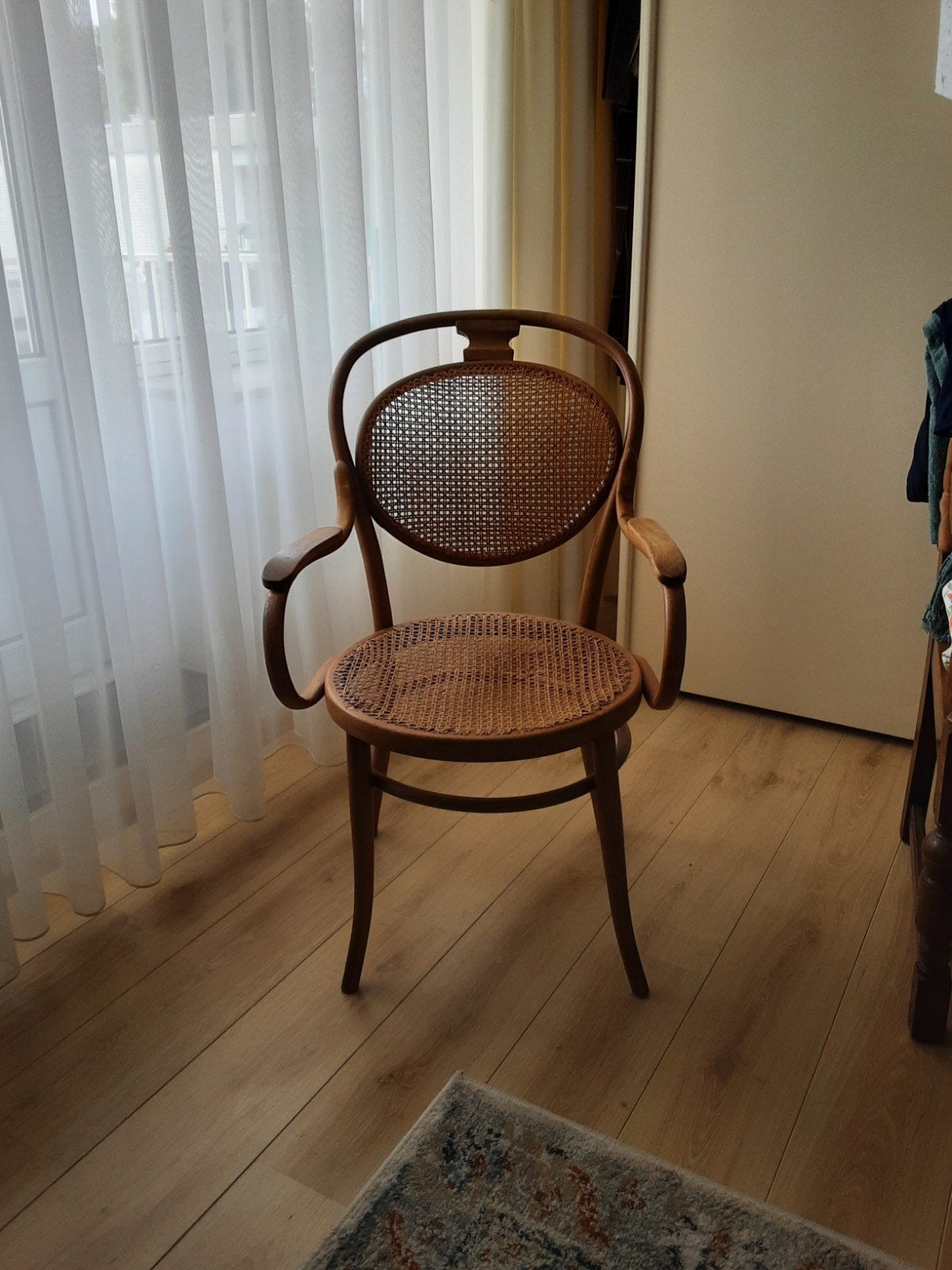 Thonet stoel uit de jaren '60 - Gebruikt, goede staat, Huis en Inrichting, Stoelen, Ophalen, Gebruikt, .tijdloos., Eén