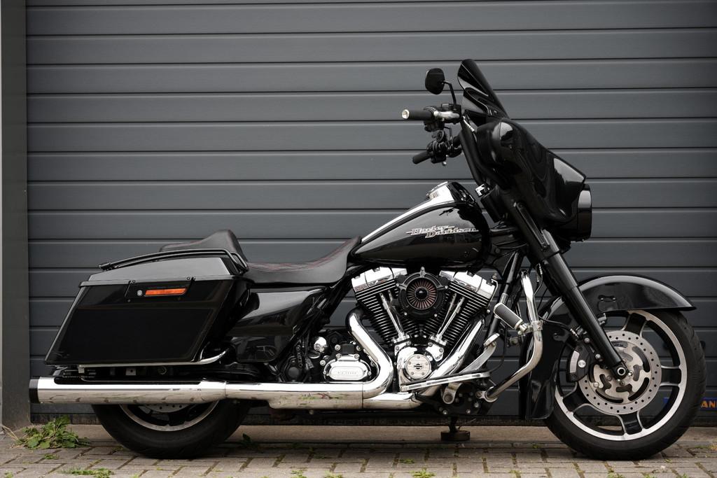 Harley Davidson 103 FLHX Street Glide AKTIE 5HD ABS Streetgl, Motoren, Motoren | Harley-Davidson, Laan van Vredenoord 33
2289 DA  Rijswijk, NL