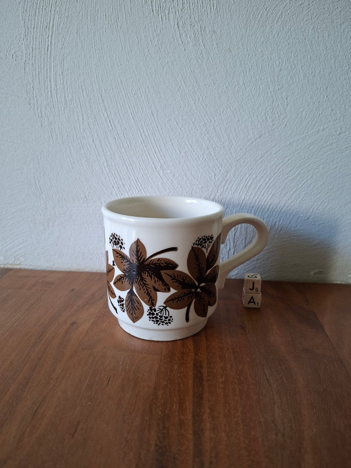 Biltons - Vintage mok met bruin bladmotief, Ophalen of Verzenden