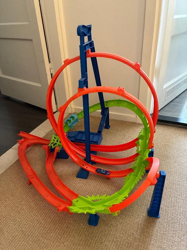Hot Wheels baan: Action Action Epic Crash Dash, Kinderen en Baby's, Speelgoed | Racebanen, Ophalen, Racebaan, Zo goed als nieuw