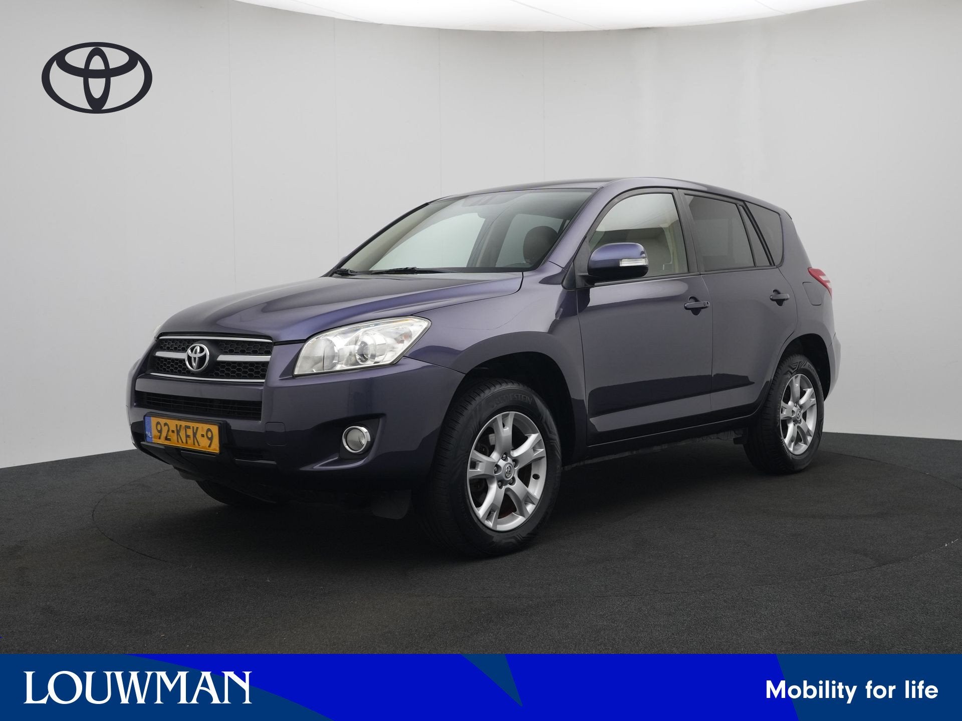 Toyota RAV4 2.0 VVTi Executive Business | NL Auto | Dealer O, Auto's, Gebruikt, Beige, 4 cilinders, Bedrijf