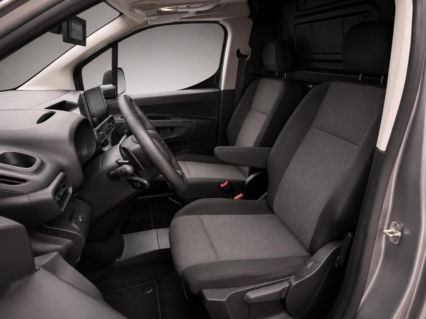 Citroen Berlingo 1.2 Club| CruiseControl|Carplay|Navi|PDC+Ca, Voorwielaandrijving, Stof, Gebruikt, 4 cilinders