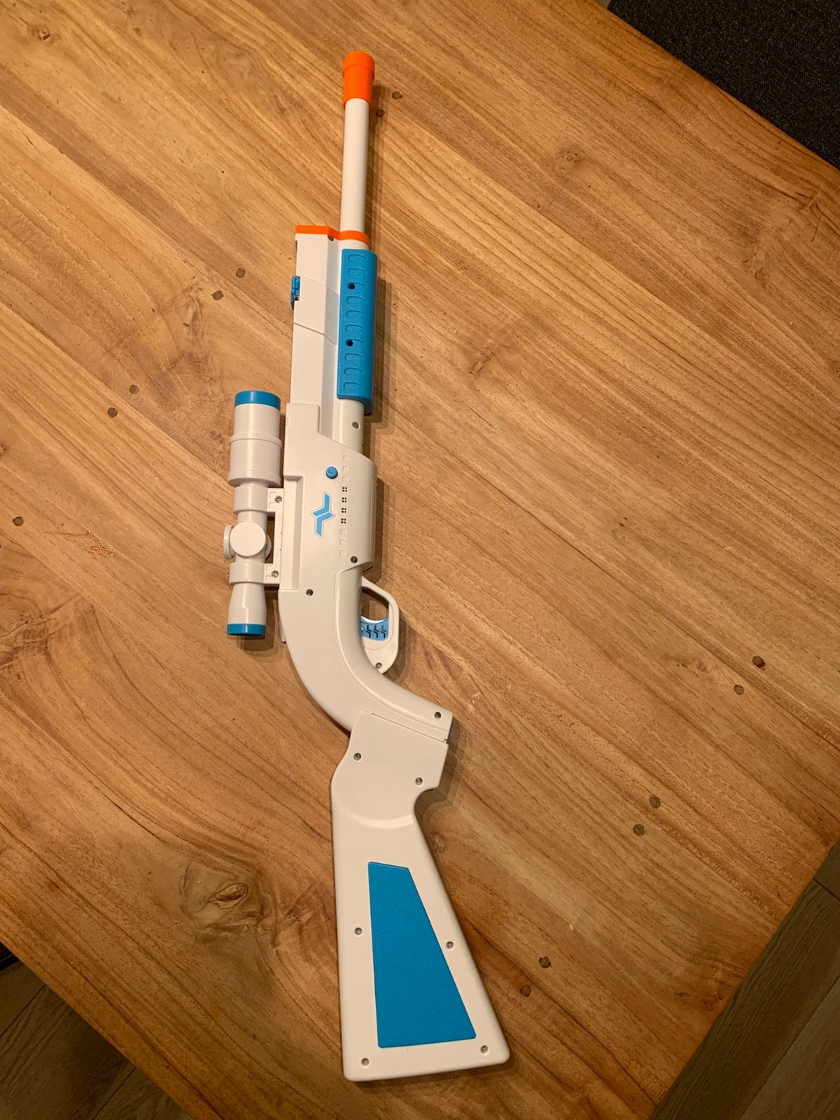 Nintendo wii rifle pistol gun, Ophalen, Zo goed als nieuw, Zonder controller