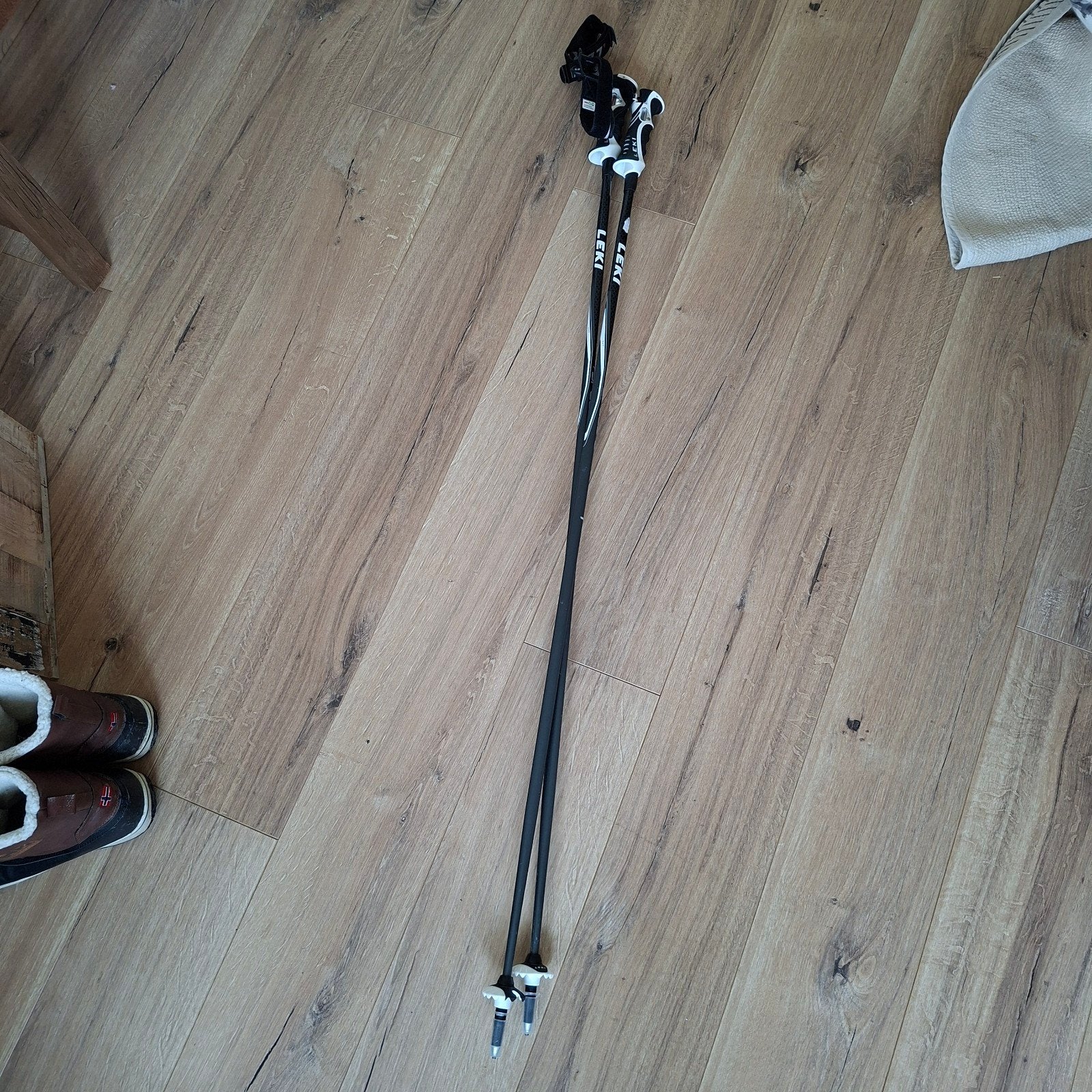 Leki skistokken - NIEUW, Sport en Fitness, Stokken, 100 tot 140 cm, Nieuw, Skiën