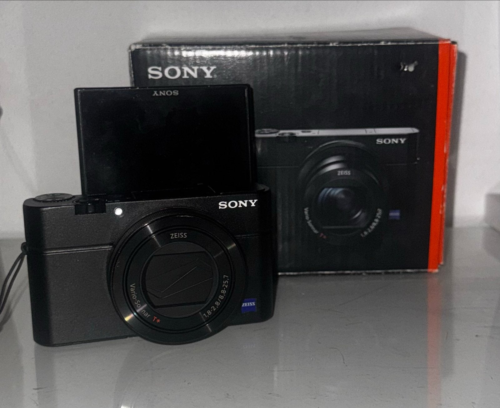 Sony rx100 mark III, Audio, Tv en Foto, Fotocamera's Digitaal, Kantelbaar/draaibaar scherm, Ophalen of Verzenden, Zo goed als nieuw