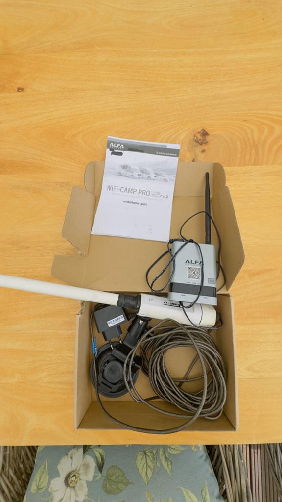 Alfa WiFi-Camp Pro 2 v2 WiFi-versterker voor camping, Ophalen of Verzenden, Zo goed als nieuw