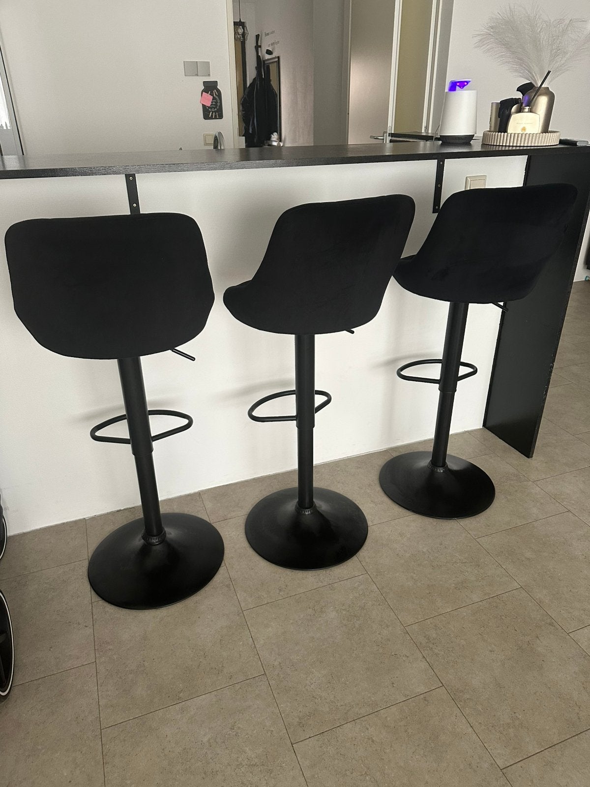 mooie zwarte barstoelen in zeer goede staat, 3 krukken, Ophalen of Verzenden, Zo goed als nieuw, 60 tot 90 cm