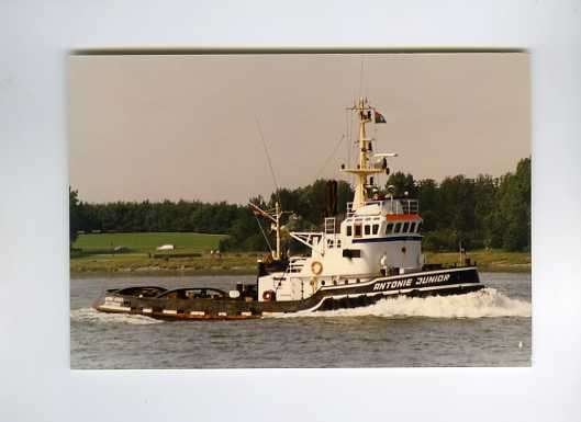 scheepvaart-foto-antonie junior, Ophalen of Verzenden, Zo goed als nieuw, Motorboot, Boek of Tijdschrift