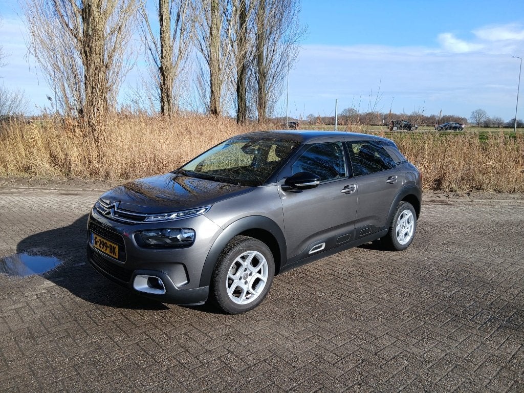 Citroen C4 Cactus 2019 1.2 PureTech Business | PDC | Navi, Voorwielaandrijving, Stof, 1199 cc, 620 kg