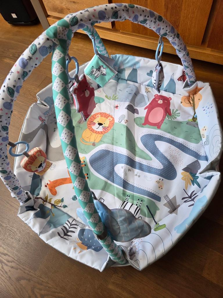 Leuk speelkleed met figuren voor baby's., Kinderen en Baby's, Ophalen of Verzenden, Zo goed als nieuw