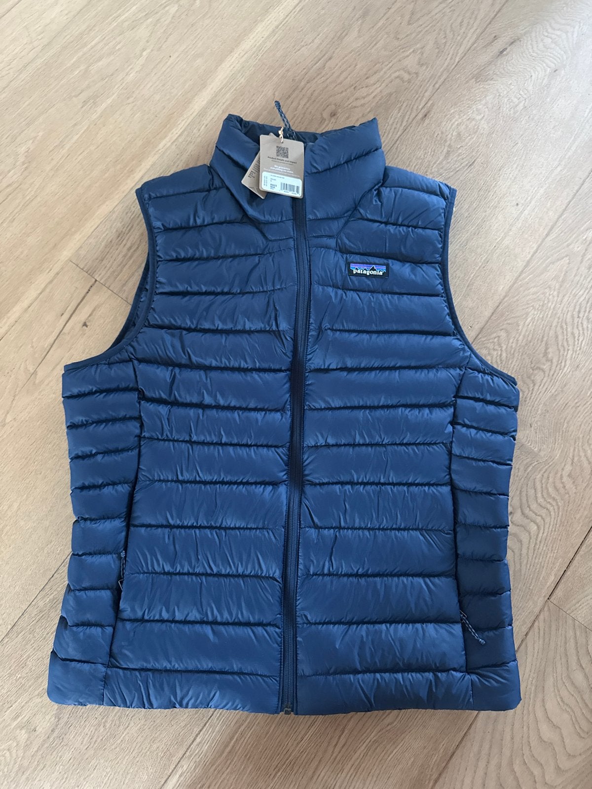 Patagonia dons bodywarmer - Nieuw met kaartjes, Kleding | Heren, Ophalen of Verzenden, Nieuw, Maat 48/50 (M), Blauw