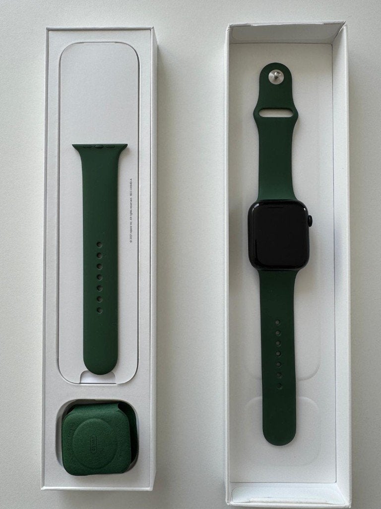 Apple Watch Series 7 45mm Groen Aluminium + Groene Sportband, Gebruikt, Apple Watch ⌚️, IOS, Ophalen of Verzenden
