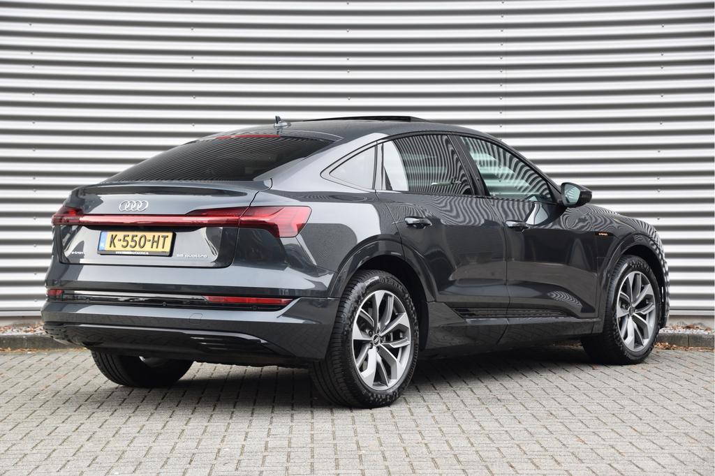 Audi e-tron 55 Quattro 408pk Sportback, Auto's, Audi, Automaat, 131 €/maand, 1800 kg, Origineel Nederlands