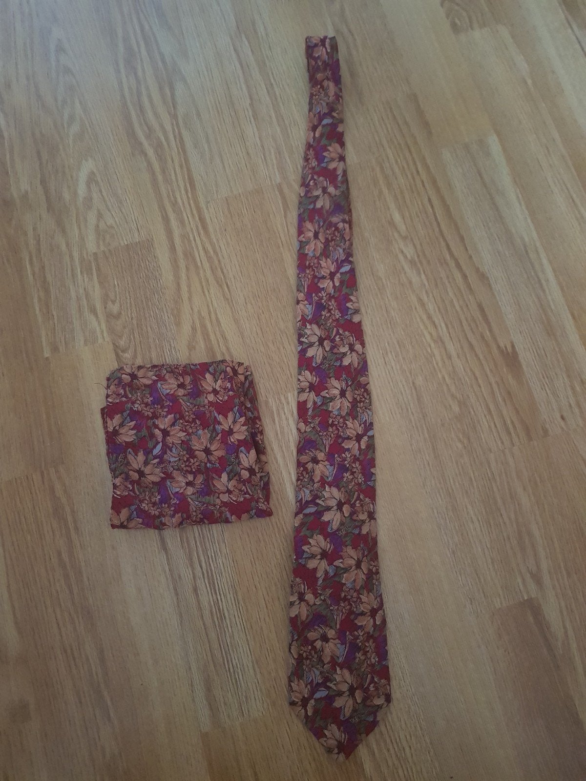 Prachtige vintage zijden stropdas & pochet set –bloemenprint, Ophalen of Verzenden, Zo goed als nieuw, Met patroon