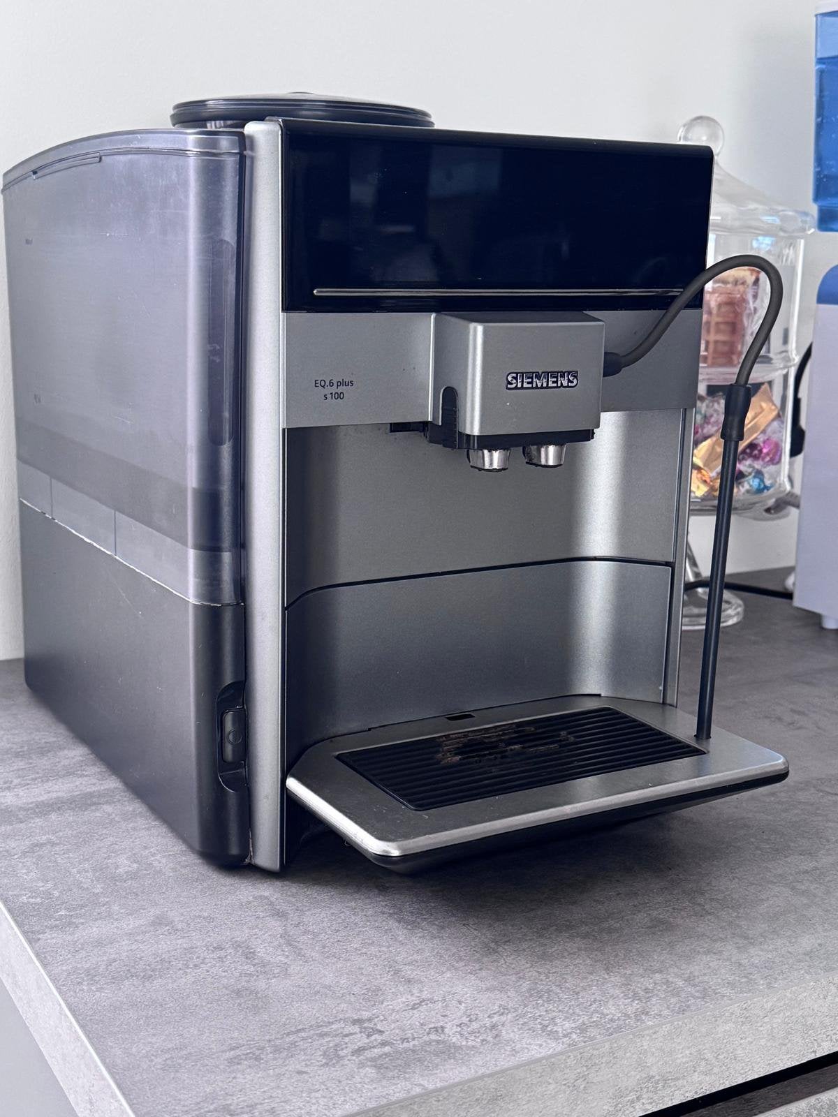 SIEMENS EQ6 koffie apparaat / espresso, Witgoed en Apparatuur, Koffiezetapparaten, Ophalen of Verzenden, Zo goed als nieuw, Espresso apparaat