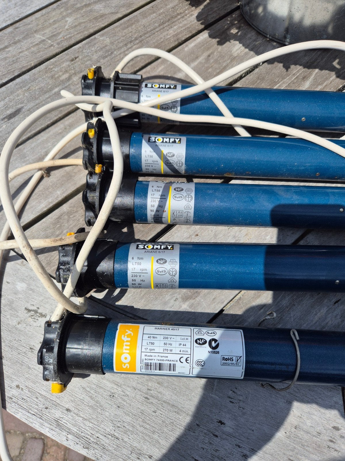 Somfy Rolluik Motoren: 4x Ariane 6/17, 1x Mariner 40/17, Doe-het-zelf en Verbouw, Rolluiken, Ophalen of Verzenden