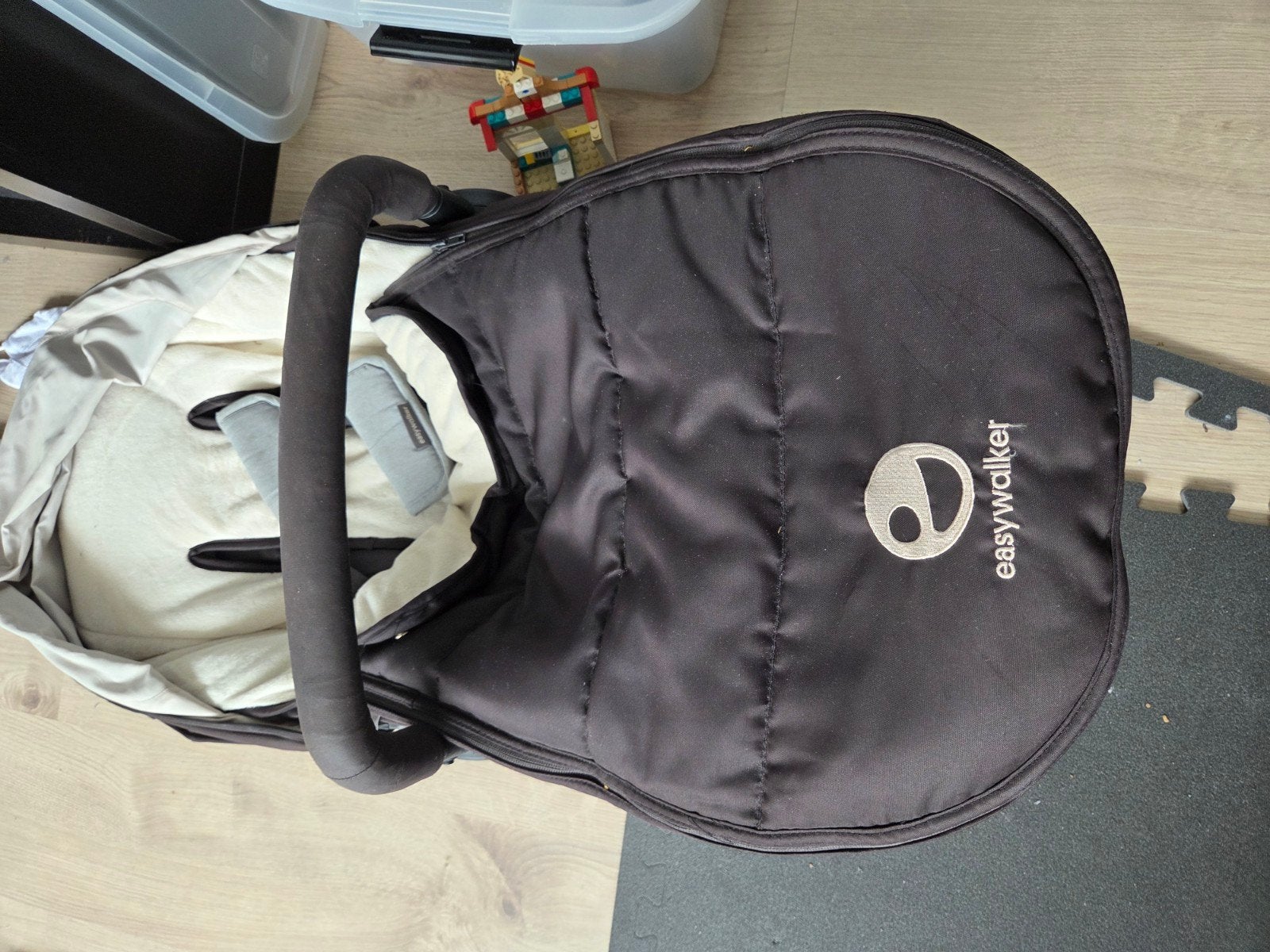 Gratis Easywalker Harvey 2 kinderwagen met reiswieg, Gebruikt, Met reiswieg, Ophalen, Kinderwagen