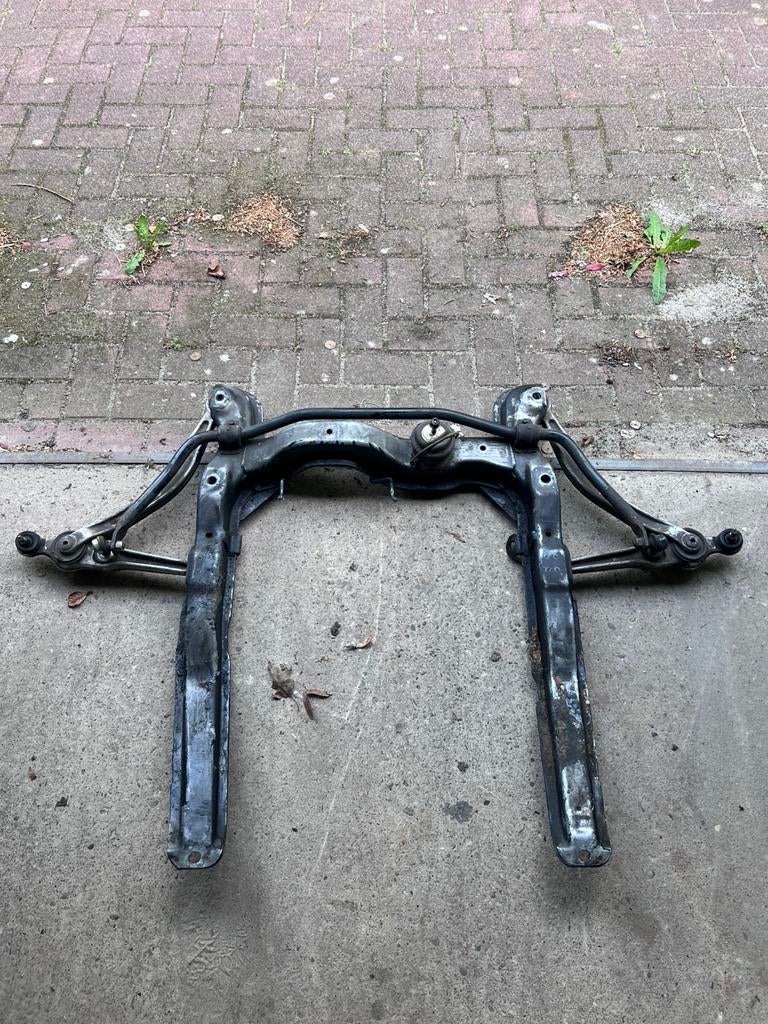 Saab 9-3 OG Subframe + draagarmen, Ophalen, Saab