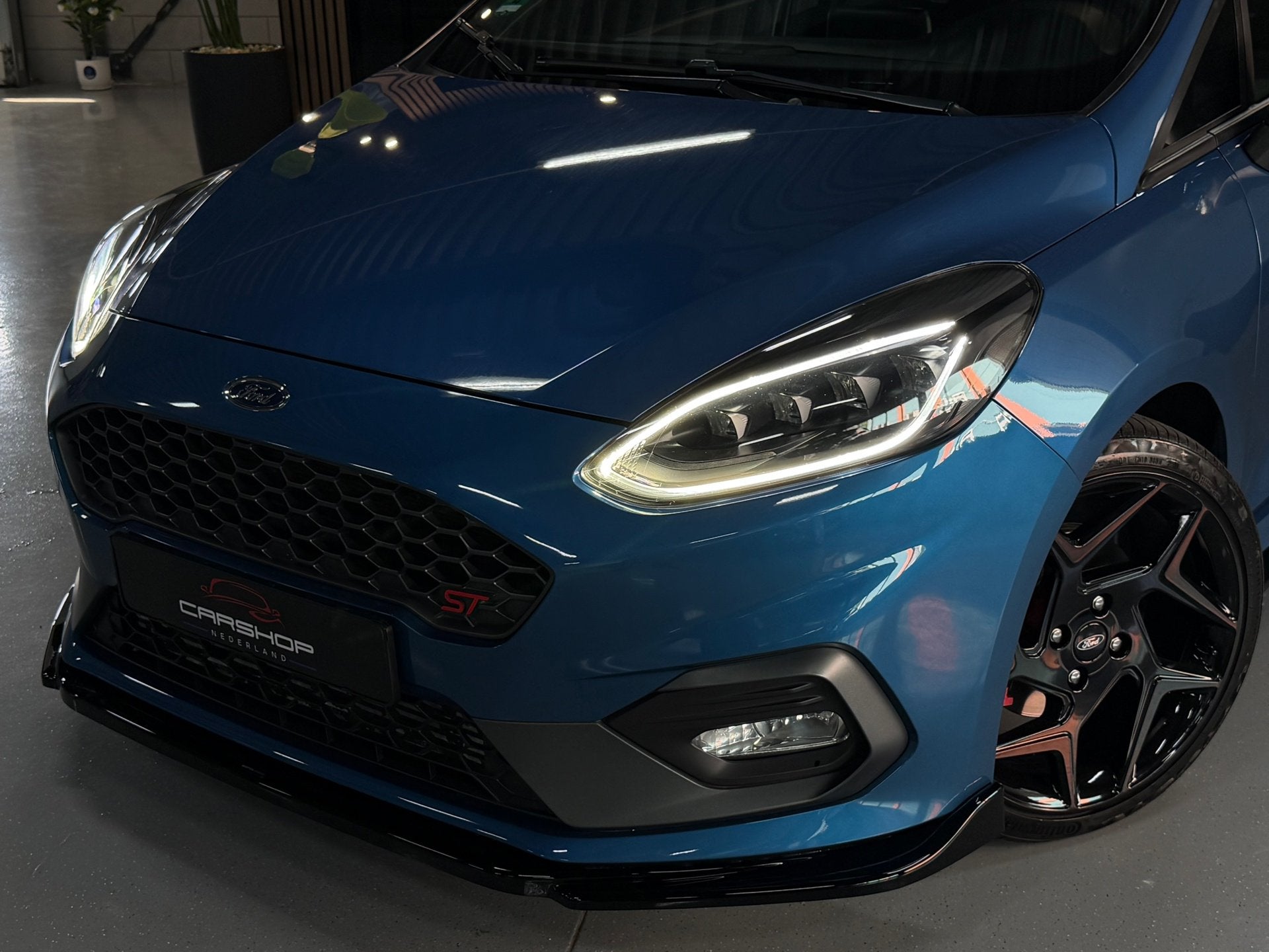 Ford Fiesta 1.5 EcoBoost ST-3 200PK PERFORMANCE! PANO/MAXTON, Auto's, Ford, Voorwielaandrijving, Stof, Gebruikt, Zwart