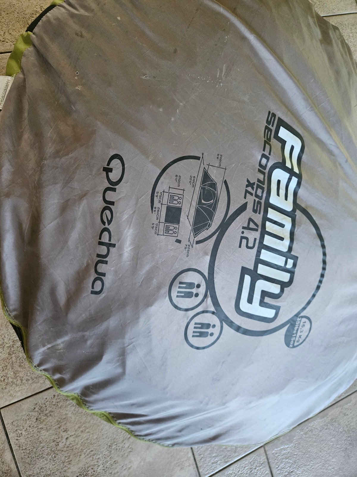 Tent Quechua 4 persoons 175 euro, Caravans en Kamperen, Ophalen, Tot en met 2