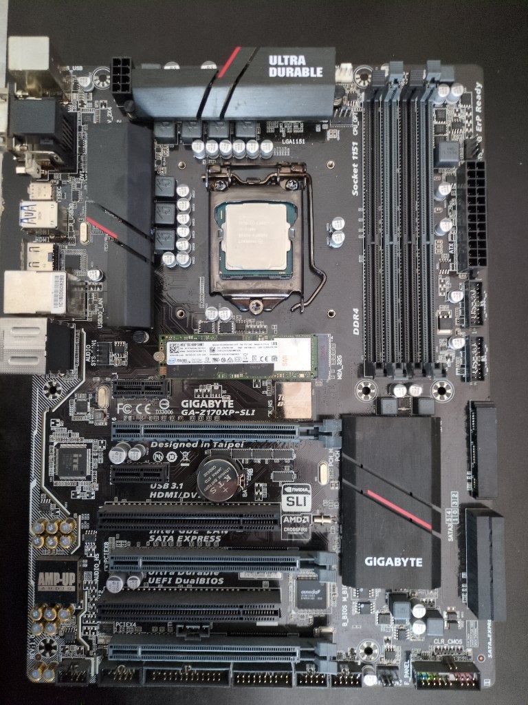 Moederbord met i7 7700K processor, Computers en Software, Moederborden, Ophalen of Verzenden, Gebruikt, DDR4, LGA 1151
