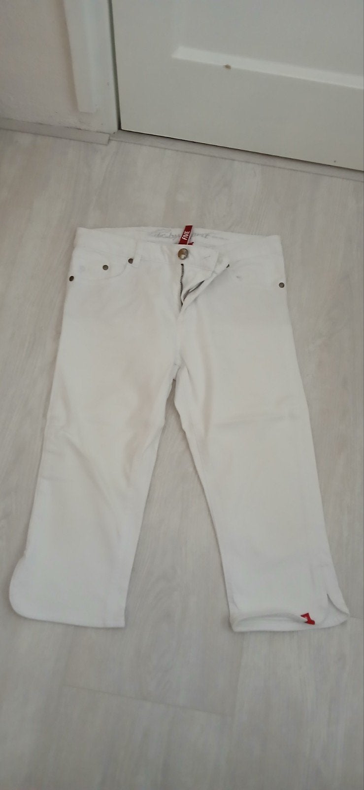 Leuke witte esprit capri jeans mt 38, Ophalen of Verzenden, Zo goed als nieuw, Wit