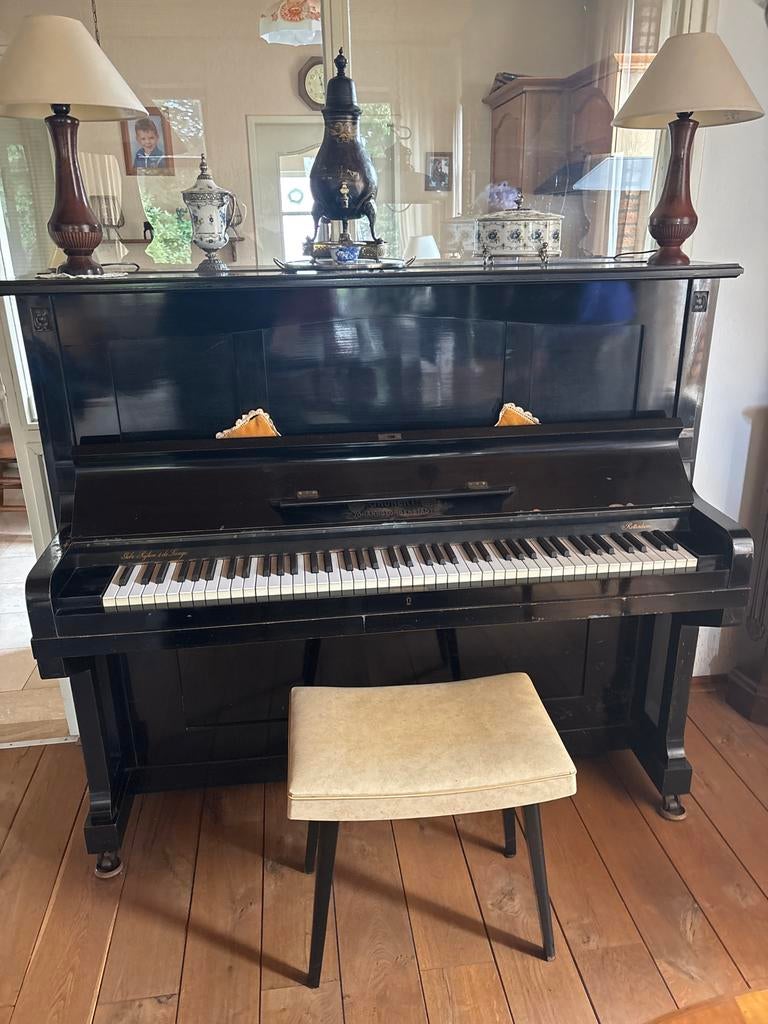 Antieke  piano Grunert Johanngeorgenstadt, Ophalen of Verzenden, Gebruikt, Zwart, Piano