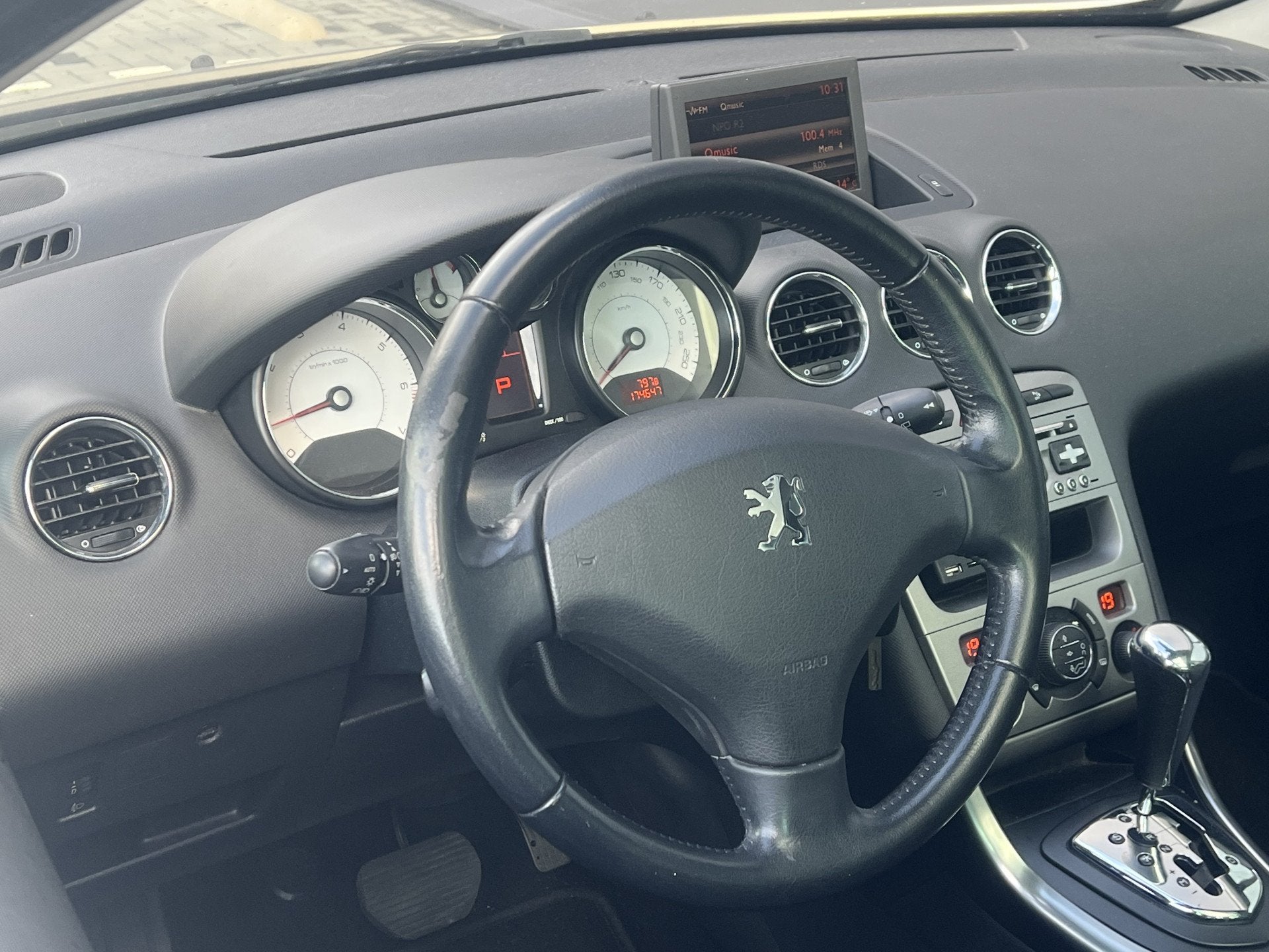 Peugeot 308 SW 1.6 THP Signature | RIJKLAAR | Trekhaak | Aut, Stof, Gebruikt, Met garantie (alle), 84 €/maand